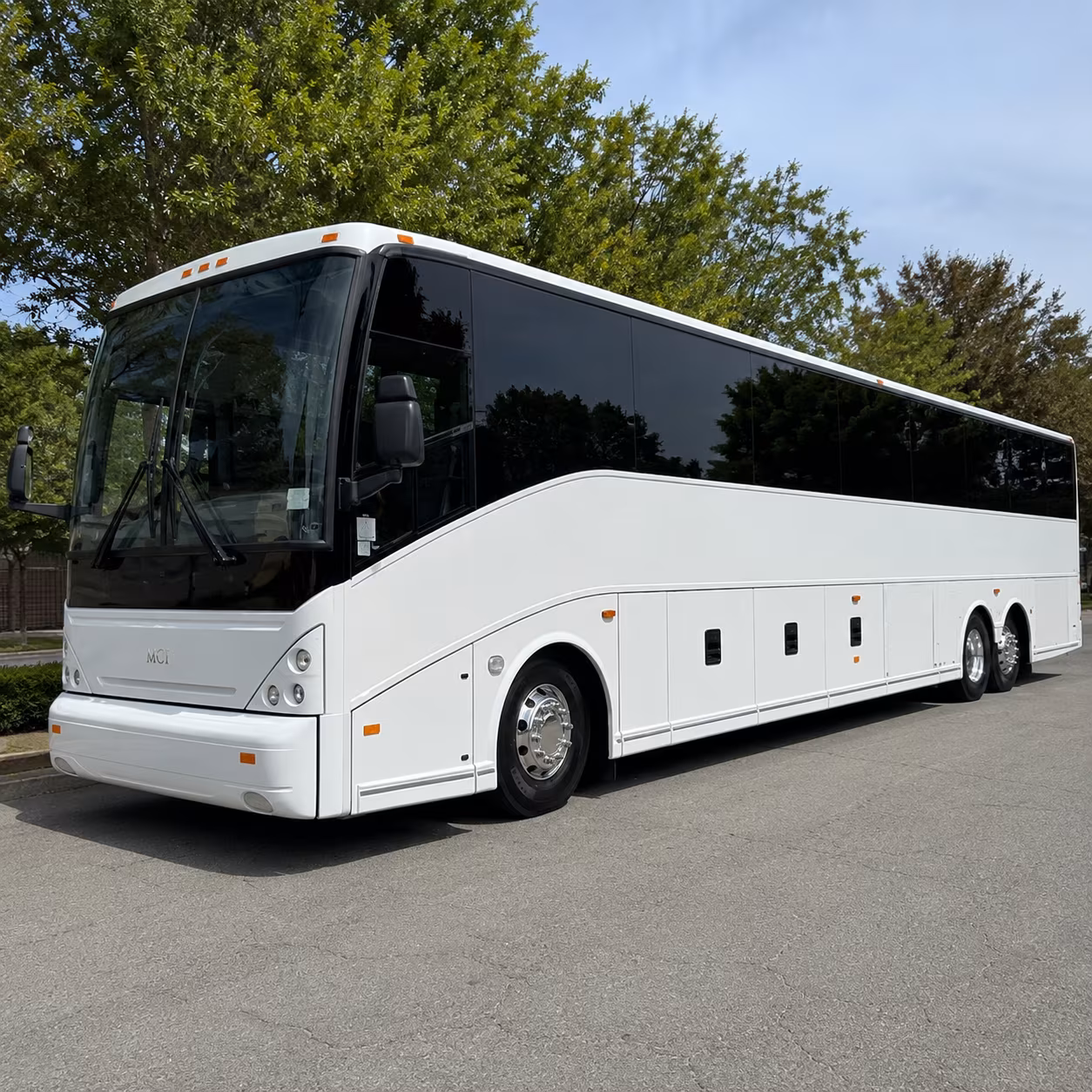 corporate winery tour buses out of utica for groups and events