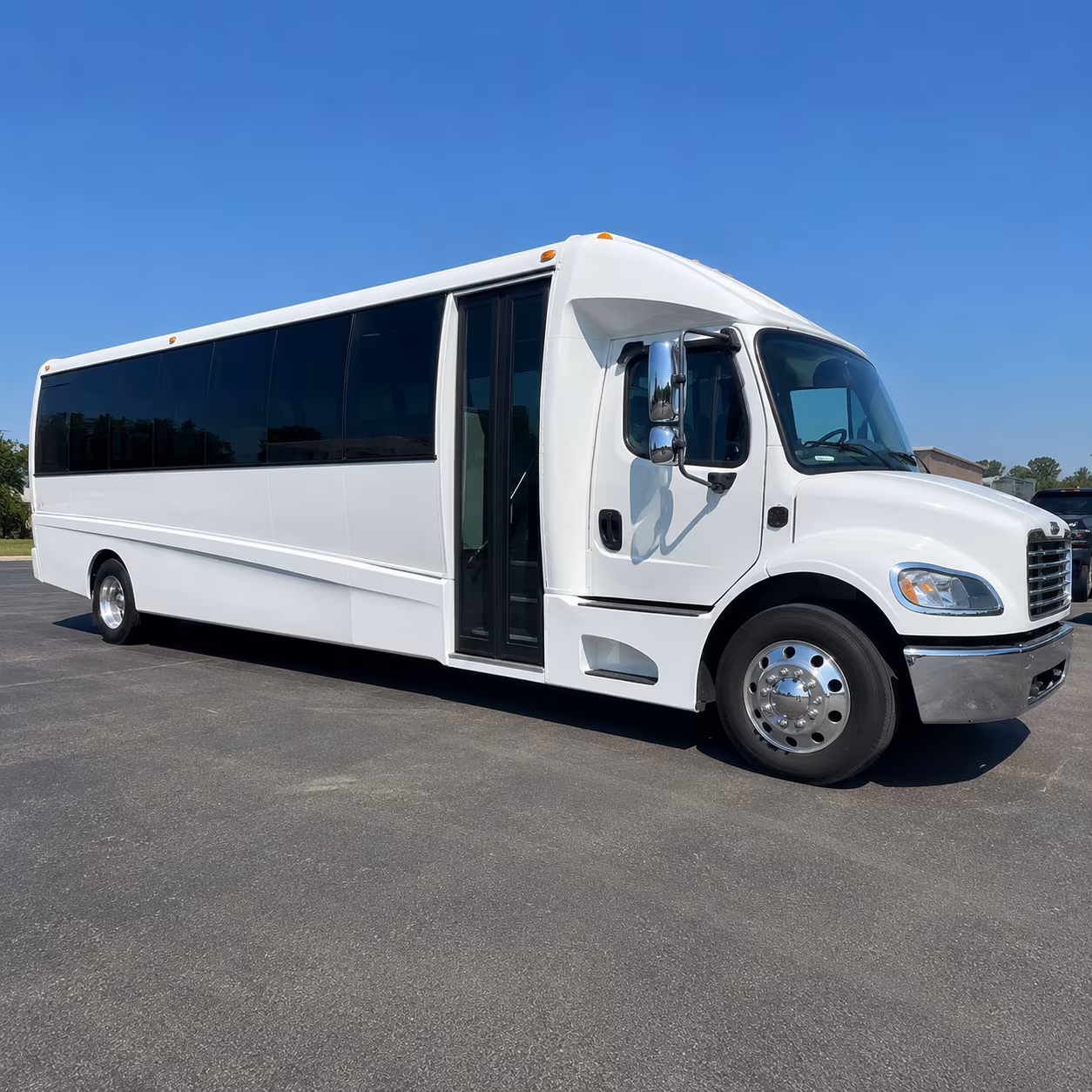 employee shuttle buses for utica companies and daily commuter routes