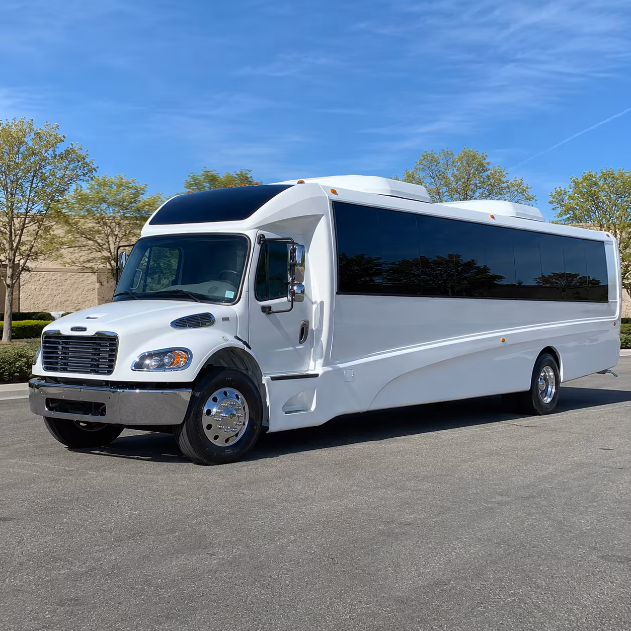 long distance bus trips from utica to boston albany and new england