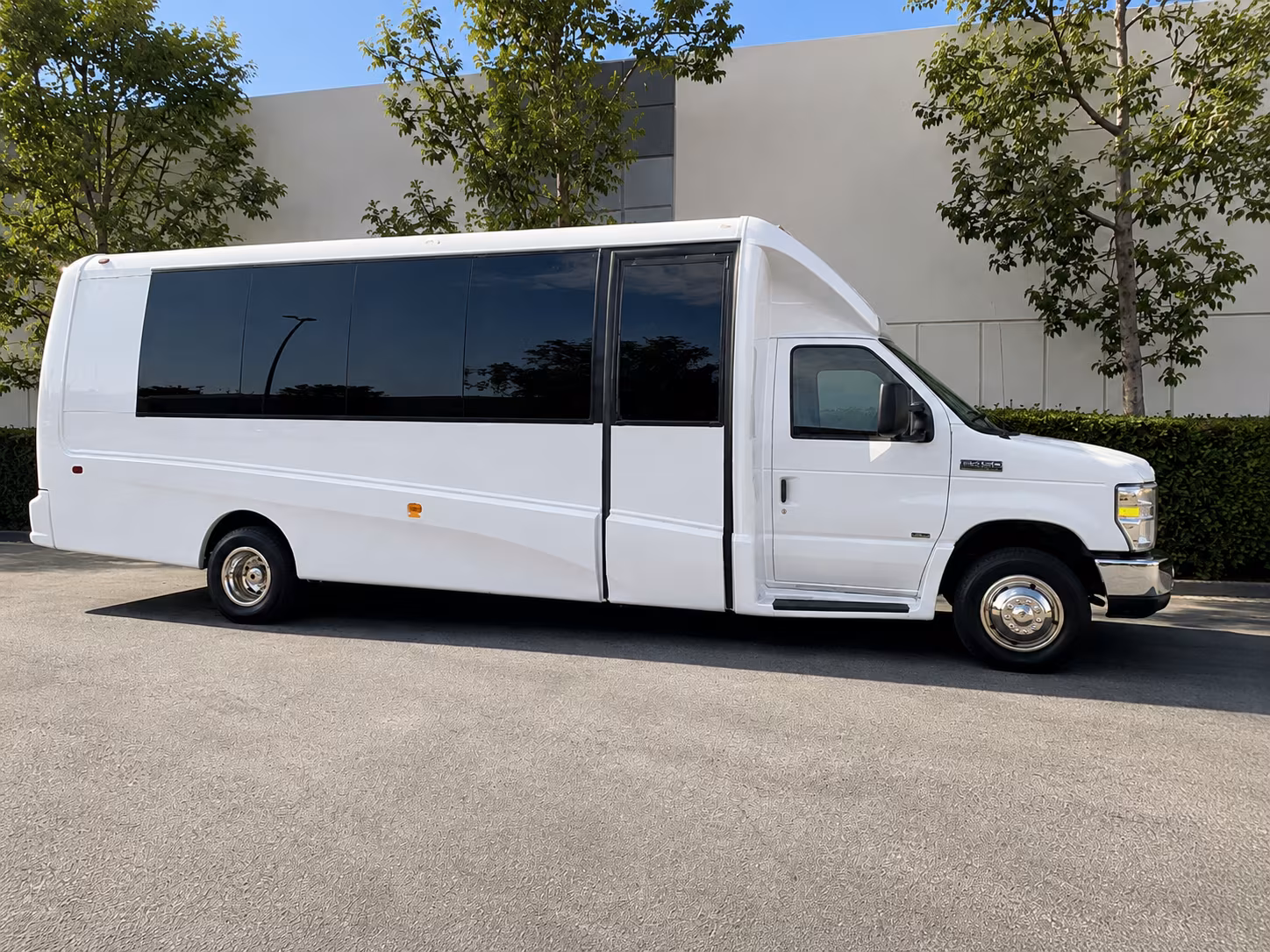 transportation buses for rome clinton and oneida county concert crowds