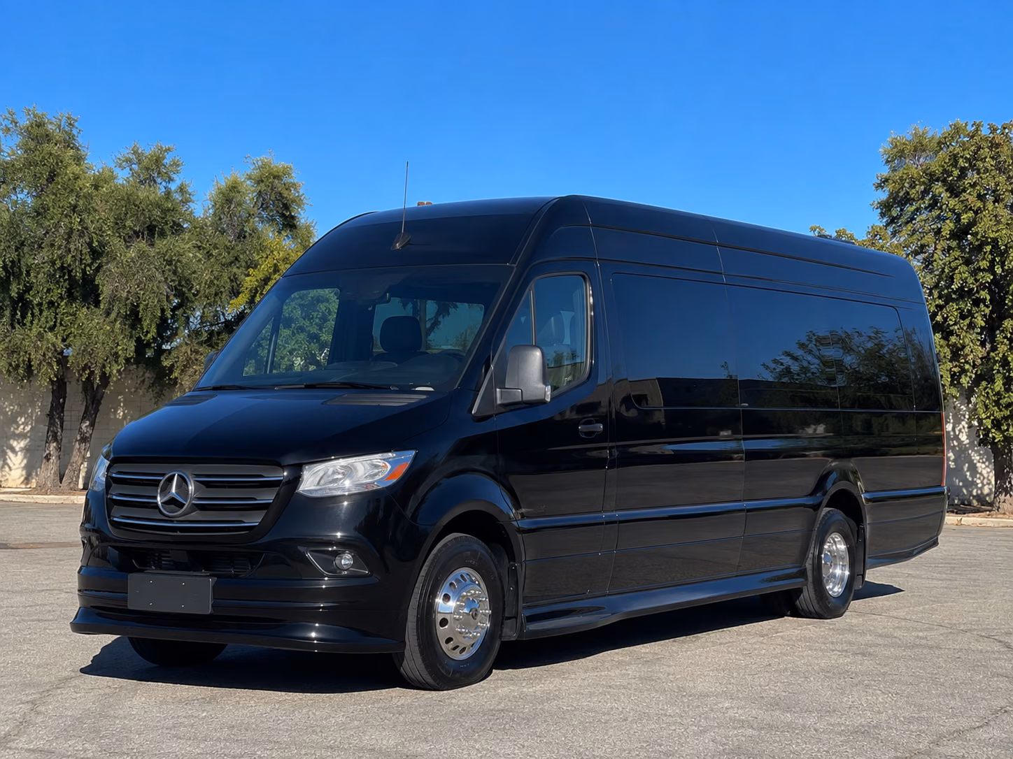 transportation serving utica and nearby cities