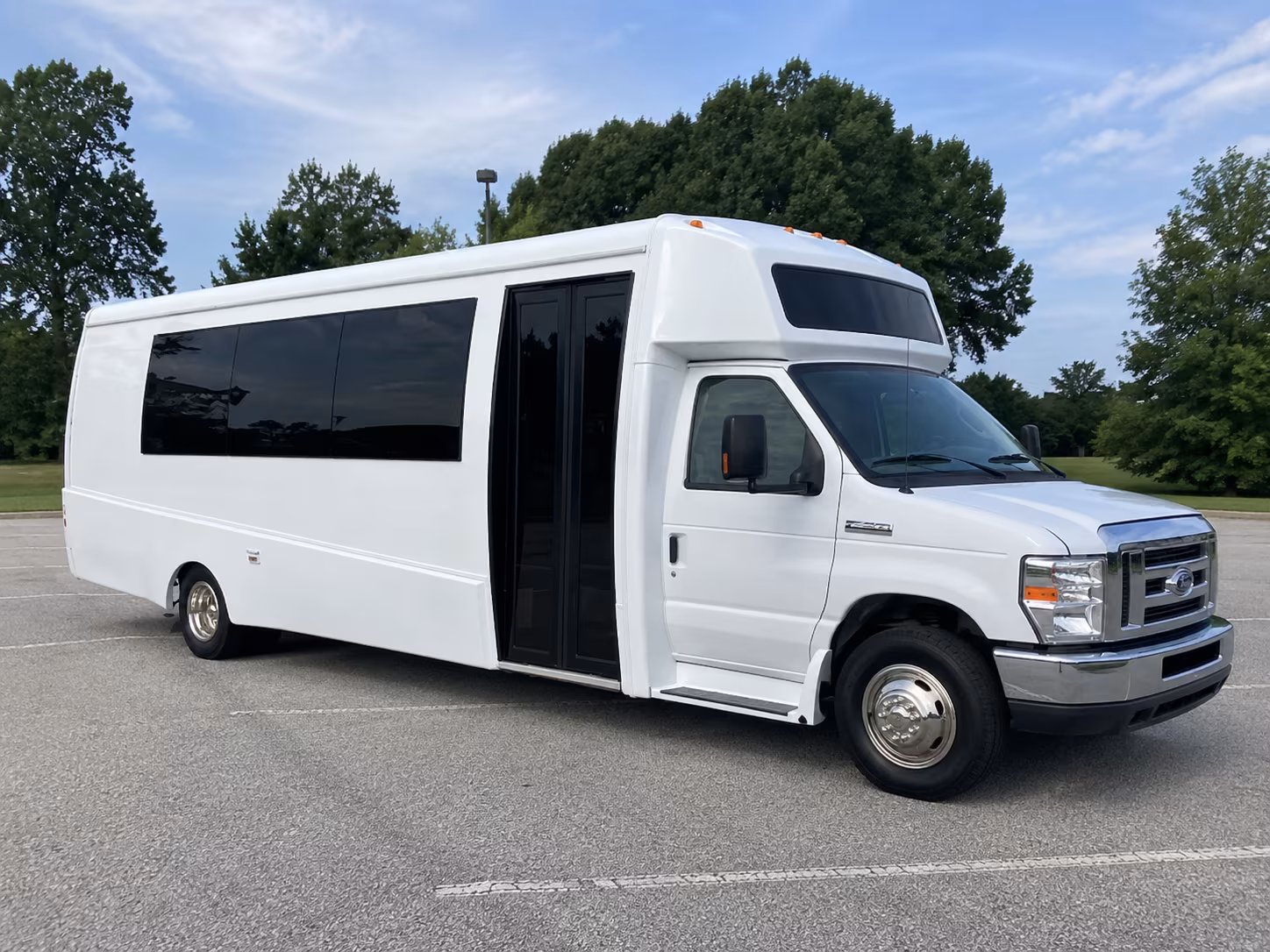 utica 18 passenger party bus