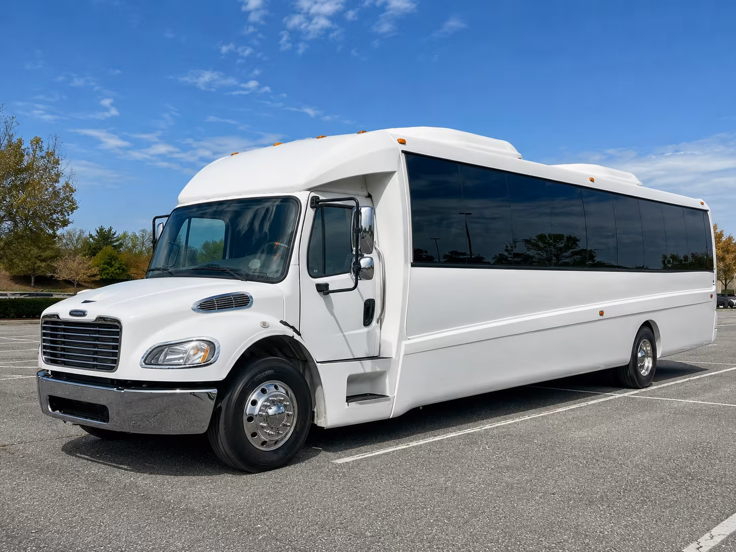 utica 30 passenger party bus