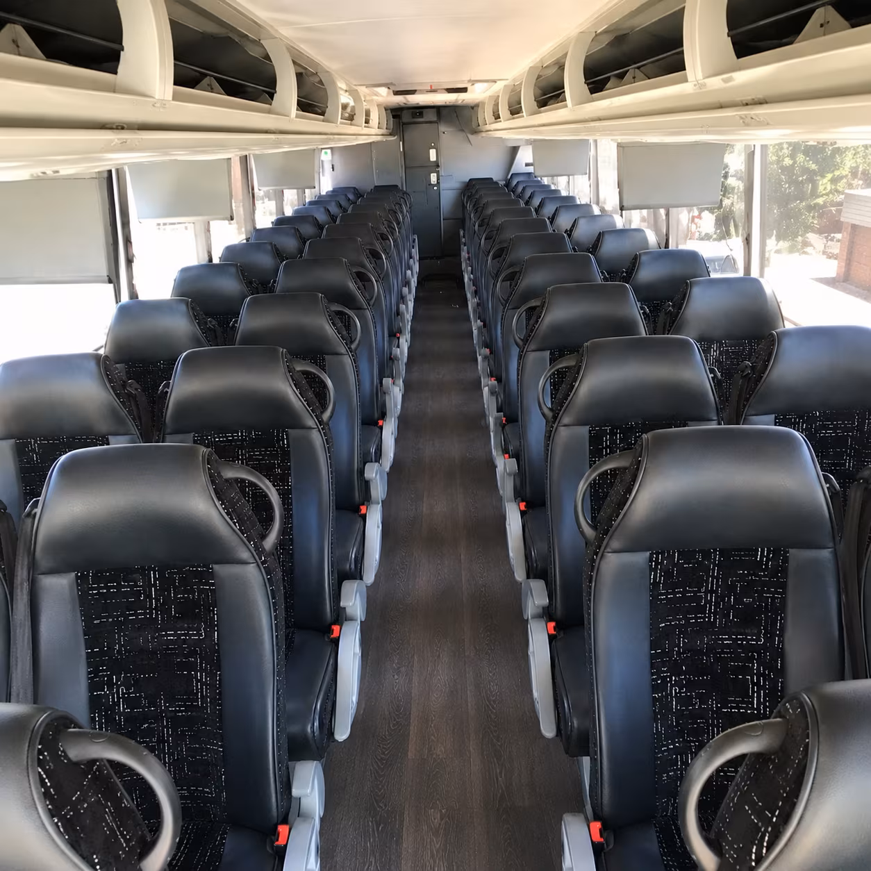 utica charter bus