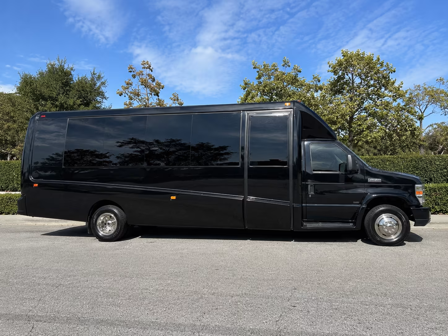 weekly worship shuttle buses for utica congregations